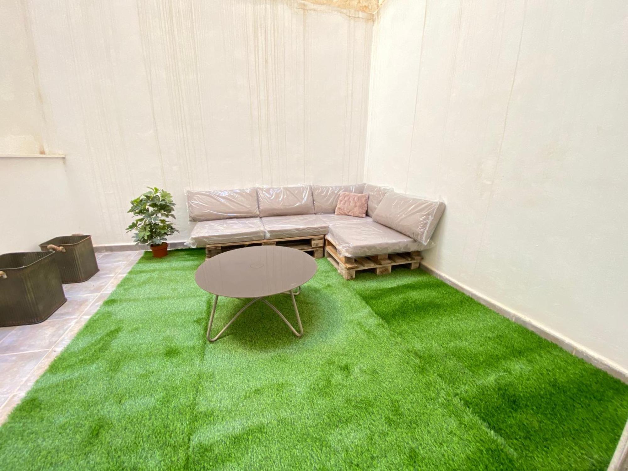Boutique Jazmin Apartment อาลิกันเต ภายนอก รูปภาพ