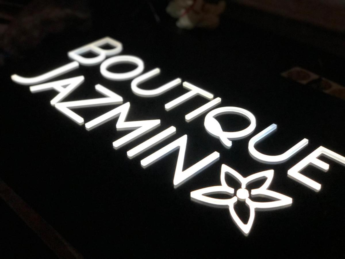 Boutique Jazmin Apartment อาลิกันเต ภายนอก รูปภาพ